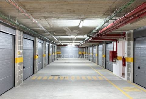 Garagens individuais (boxes) em portimão