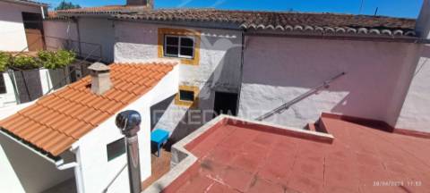 Moradia t4 à venda em arez, nisa – espaço, conforto e tranquilidade!