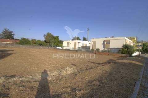 Terreno cidade da maia para construção de prédio ou moradias