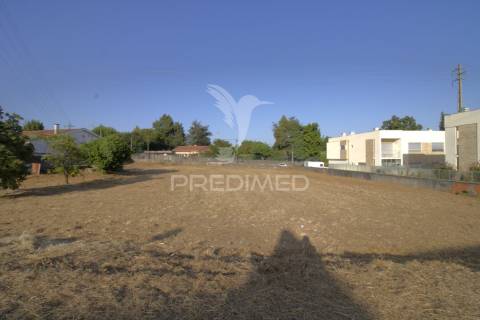 Terreno cidade da maia para construção de prédio ou moradias