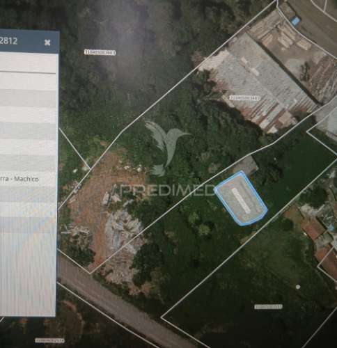 Terreno urbano no santo da serra