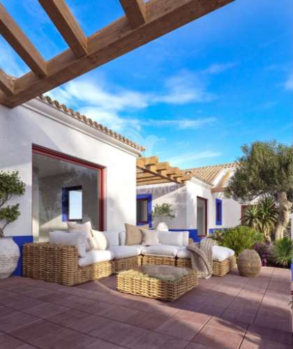 Terrreno com 5250 m2, com casa para recuperar