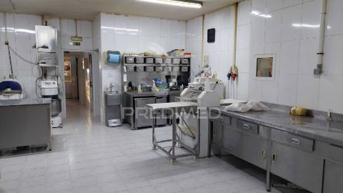 Trespasse de padaria/pastelaria com fabrico próprio - ílhavo