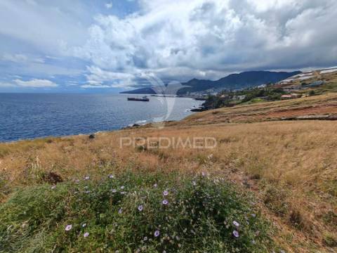 Terreno premium com vista mar no caniçal-ideal para projeto turìstico