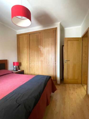 Moradia de 308 m2, inserida num terreno com 4.087 m2