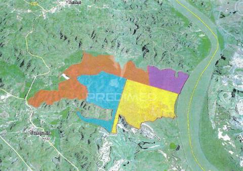 Terreno misto com vista do guadiana, 126ha, com ruína de 618m2
