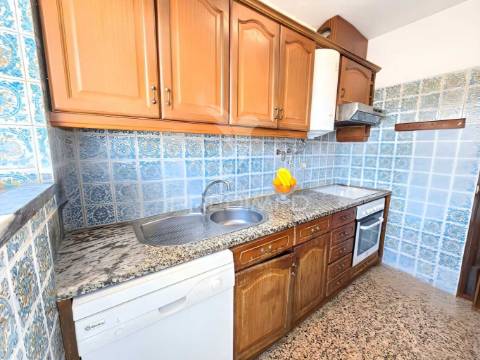 Apartamento t4, em alvor