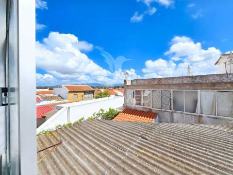 Apartamento t4, em alvor