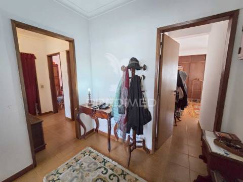 Apartamento t4, em alvor