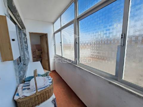 Apartamento t4, em alvor