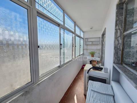 Apartamento t4, em alvor