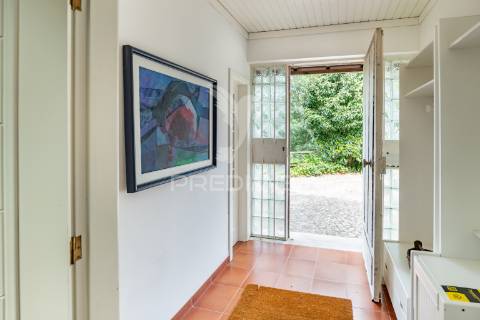 Refúgio de luxo no gerês – moradia térrea t4 com piscina e vista rio  barragem de salamonde | 4 suites | piscina | churrasqueira | vistas deslumbrantes