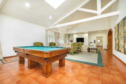 Refúgio de luxo no gerês – moradia térrea t4 com piscina e vista rio  barragem de salamonde | 4 suites | piscina | churrasqueira | vistas deslumbrantes