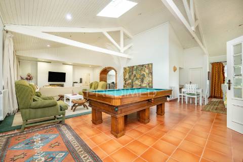 Refúgio de luxo no gerês – moradia térrea t4 com piscina e vista rio  barragem de salamonde | 4 suites | piscina | churrasqueira | vistas deslumbrantes