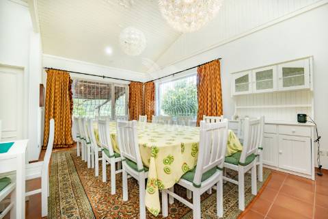 Refúgio de luxo no gerês – moradia térrea t4 com piscina e vista rio  barragem de salamonde | 4 suites | piscina | churrasqueira | vistas deslumbrantes