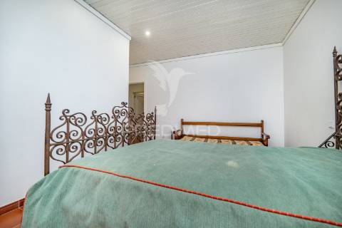 Refúgio de luxo no gerês – moradia térrea t4 com piscina e vista rio  barragem de salamonde | 4 suites | piscina | churrasqueira | vistas deslumbrantes