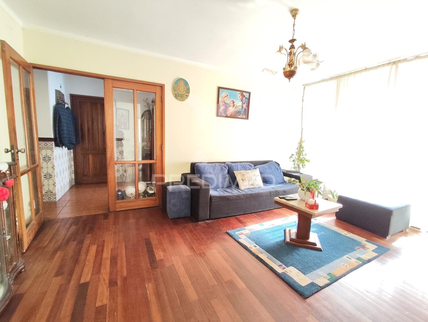 Apartamento t2+1, em caldelas, guimarães