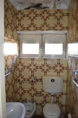 Moradia independente em pedroso