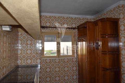 Moradia independente em pedroso