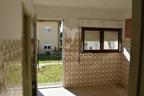 Moradia independente em pedroso