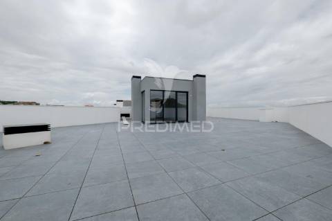 Penthouse t3 em mangualde, viseu – uma oportunidade única!