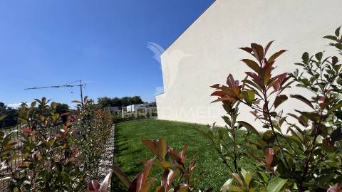 Moradia nova t3 (gaveto) - palmeira, braga