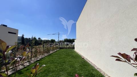 Moradia nova t3 (gaveto) - palmeira, braga