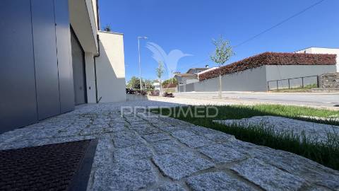 Moradia nova t3 (gaveto) - palmeira, braga