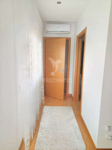 Moradia de luxo v3, localizada em amiais de baixo / santarém