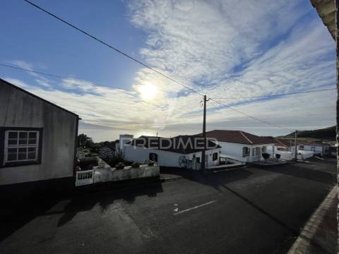 Moradia t2 em santo amaro