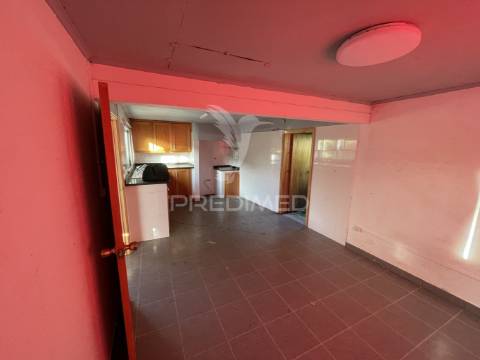 Moradia t2 em santo amaro