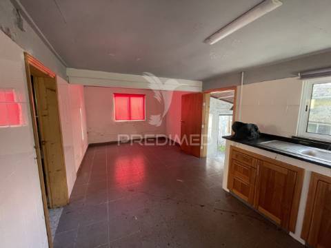 Moradia t2 em santo amaro