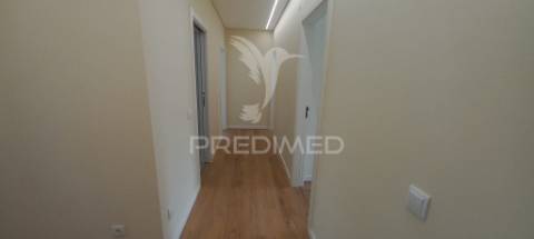 Moradia t4 - quinta da serralheira, setúbal  600.000€