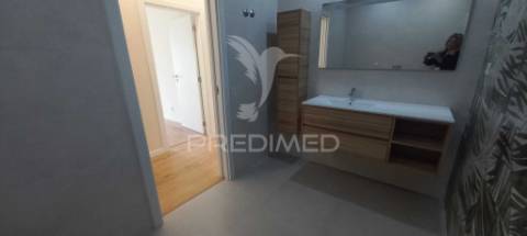 Moradia t4 - quinta da serralheira, setúbal  600.000€