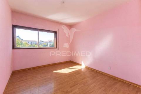 Apartamento t2+1(+2) com garagem box em rio tinto