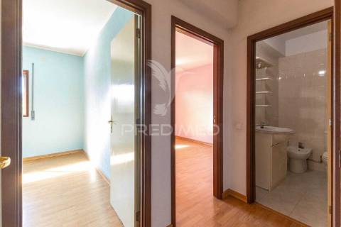 Apartamento t2+1(+2) com garagem box em rio tinto