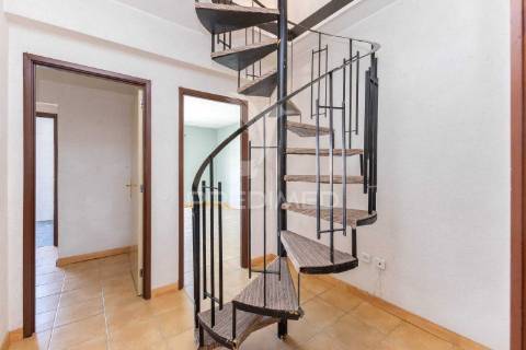 Apartamento t2+1(+2) com garagem box em rio tinto