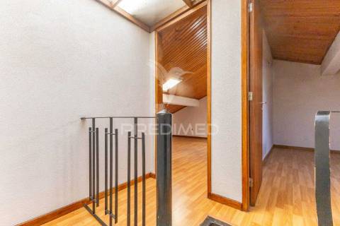 Apartamento t2+1(+2) com garagem box em rio tinto