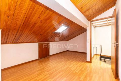 Apartamento t2+1(+2) com garagem box em rio tinto