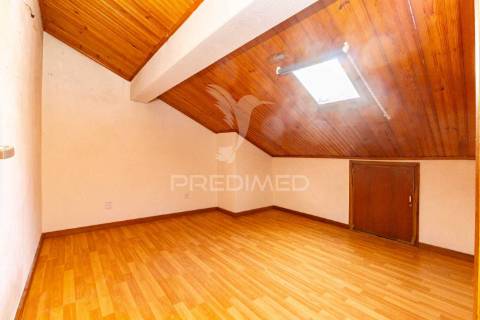 Apartamento t2+1(+2) com garagem box em rio tinto