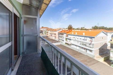 Apartamento t2+1(+2) com garagem box em rio tinto