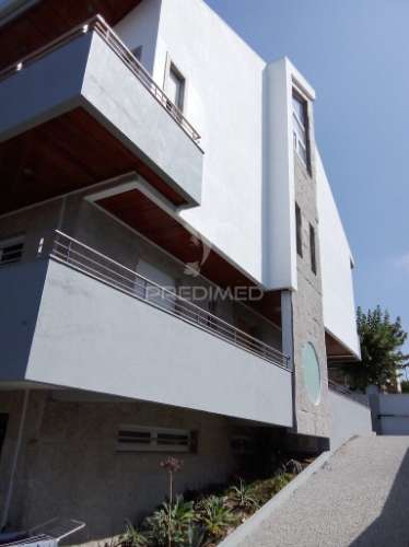 Excelente moradia 3 frentes - valongo