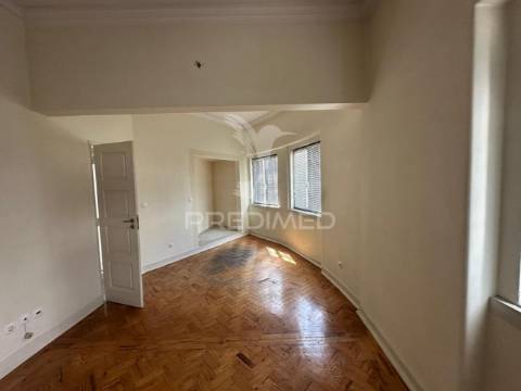 Escritórios/arrendamento