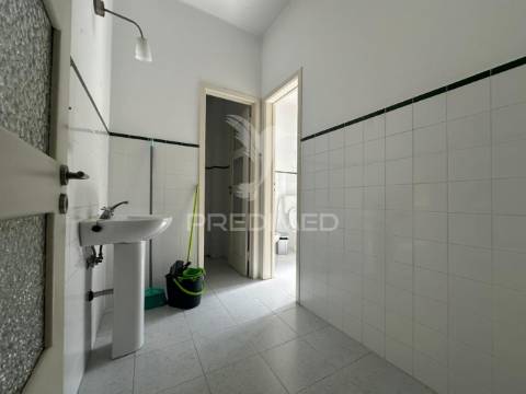 Escritórios/arrendamento