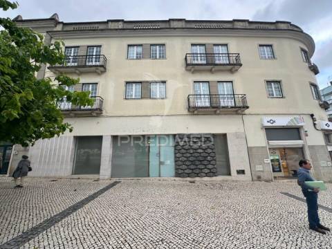 Escritórios/arrendamento