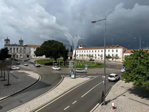 Escritórios/arrendamento