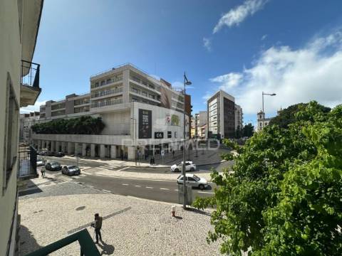 Escritórios/arrendamento