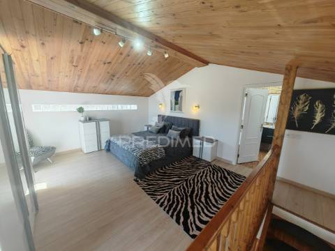 Moradia t2+t1 remodelada. 5min das praias dos salgados,  pêra e galé