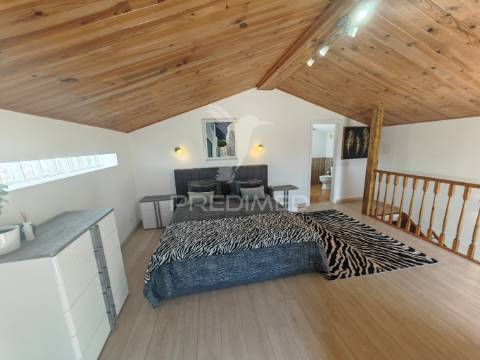 Moradia t2+t1 remodelada. 5min das praias dos salgados,  pêra e galé