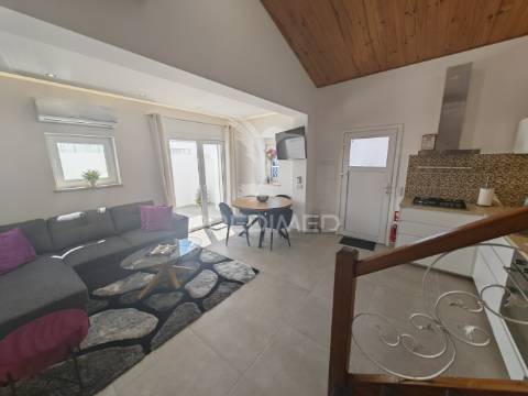 Moradia t2+t1 remodelada. 5min das praias dos salgados,  pêra e galé